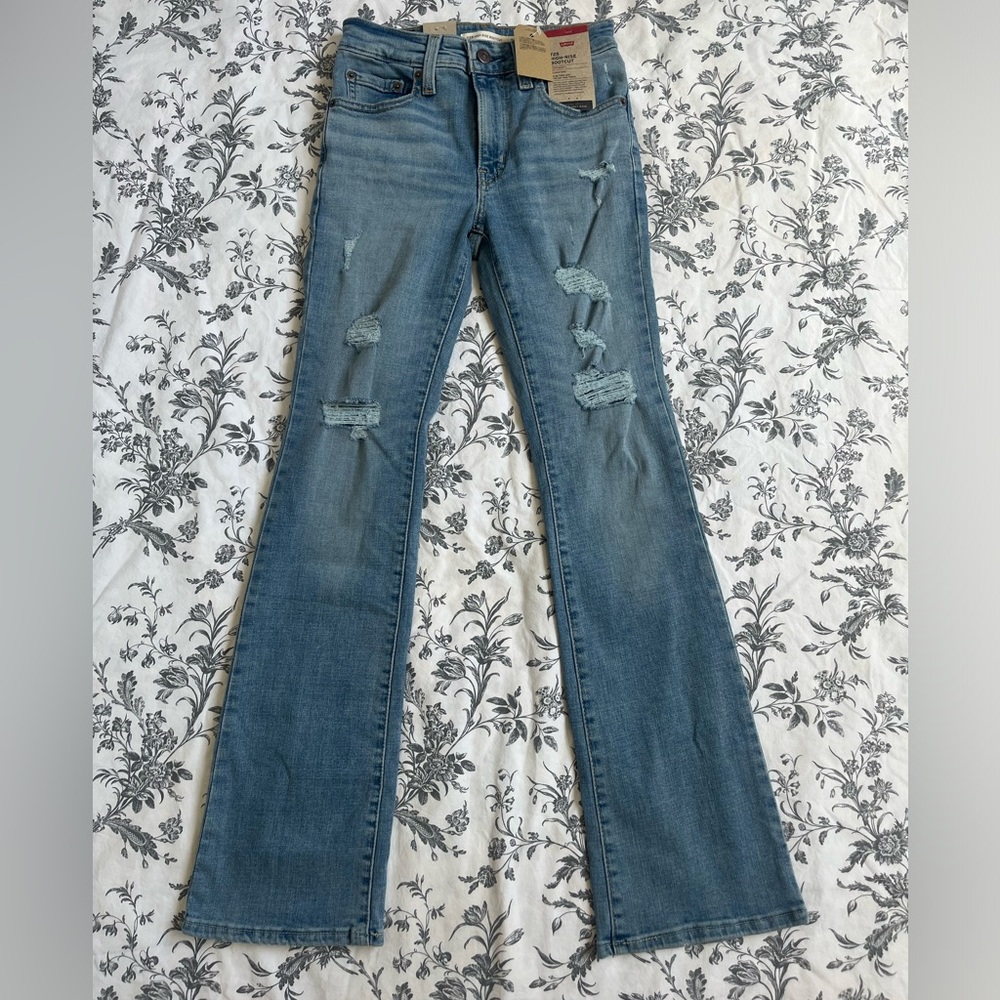 Levi's Women's Boot Cut Jeans - Light Blue